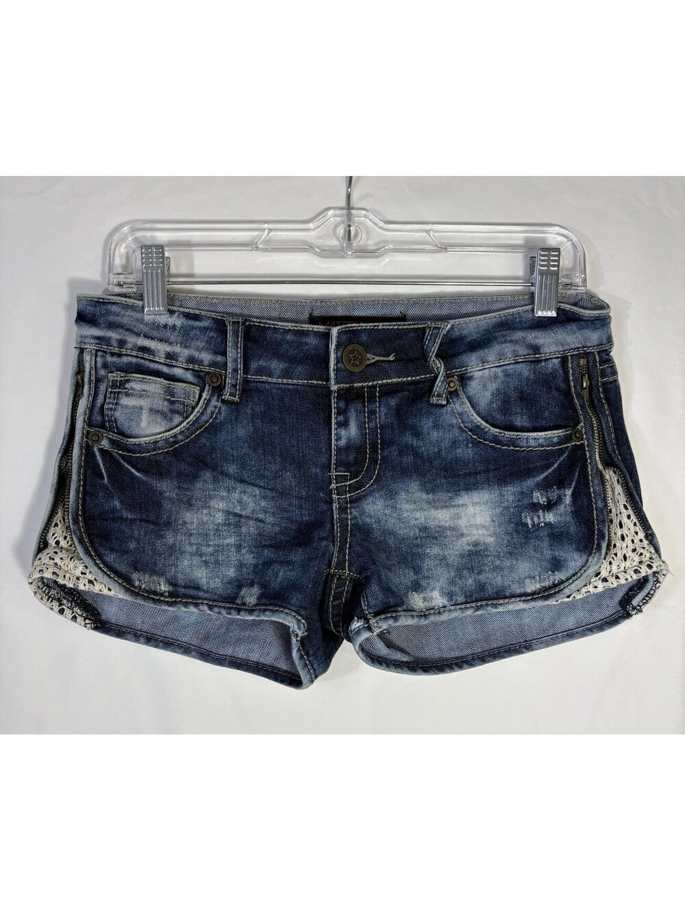Material Girl Hot Pants Shorts Size 5 Low Rise 2” Inseam Lace Side Zip Y2K
